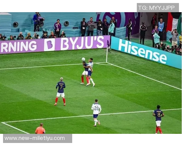 本赛季欧冠拦截表现突出于帕梅卡诺琼阿梅尼并列第一