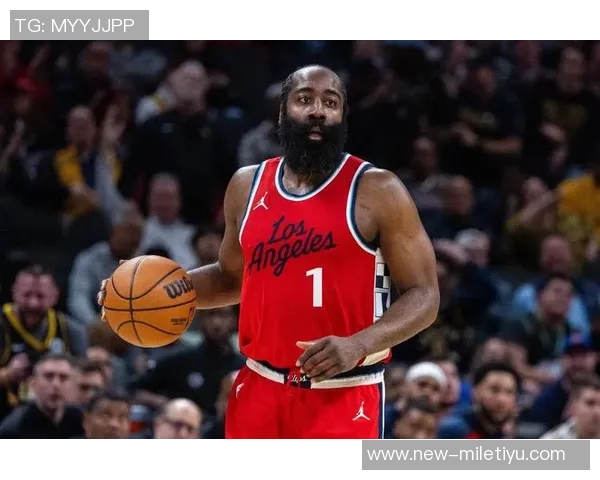 小卡称哈登在场上依旧如联盟明星般闪耀36岁状态依然出色