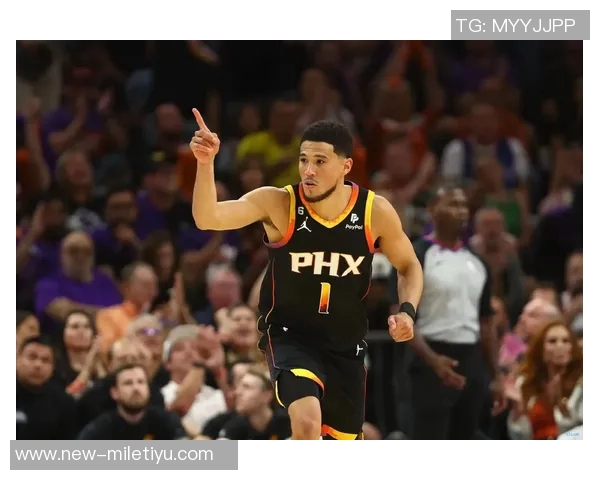 布克评论火箭五高阵容称其为模仿者联盟若成功其他球队将纷纷效仿 布克评论火箭五高阵容称其为模仿者联盟若成功其他球队将纷纷效仿