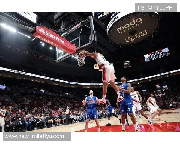 托布绝杀失利遭封盖03秒空接再被大帽翻倒在地真是倒霉透了